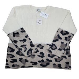 DAVI & DANI Leopard Print Oversized Sweater